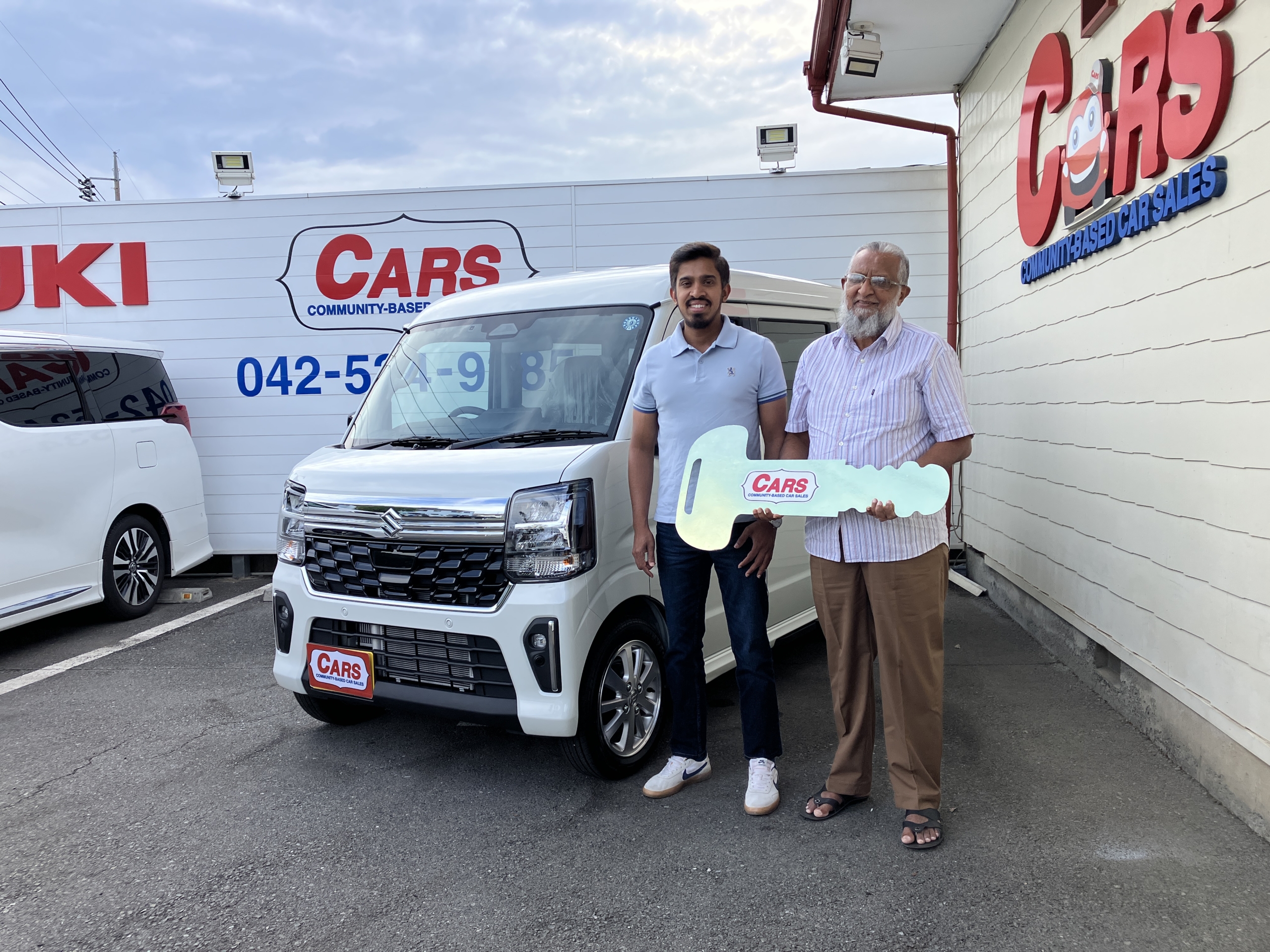 CARS 立川店 | 東京都立川市の中古車販売店 CARS立川店